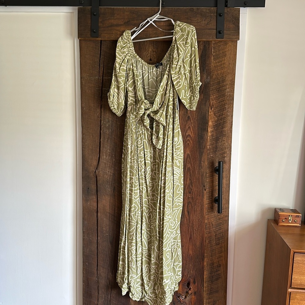 Eloquii sage and white full length dress. Brand new, never worn, with tags